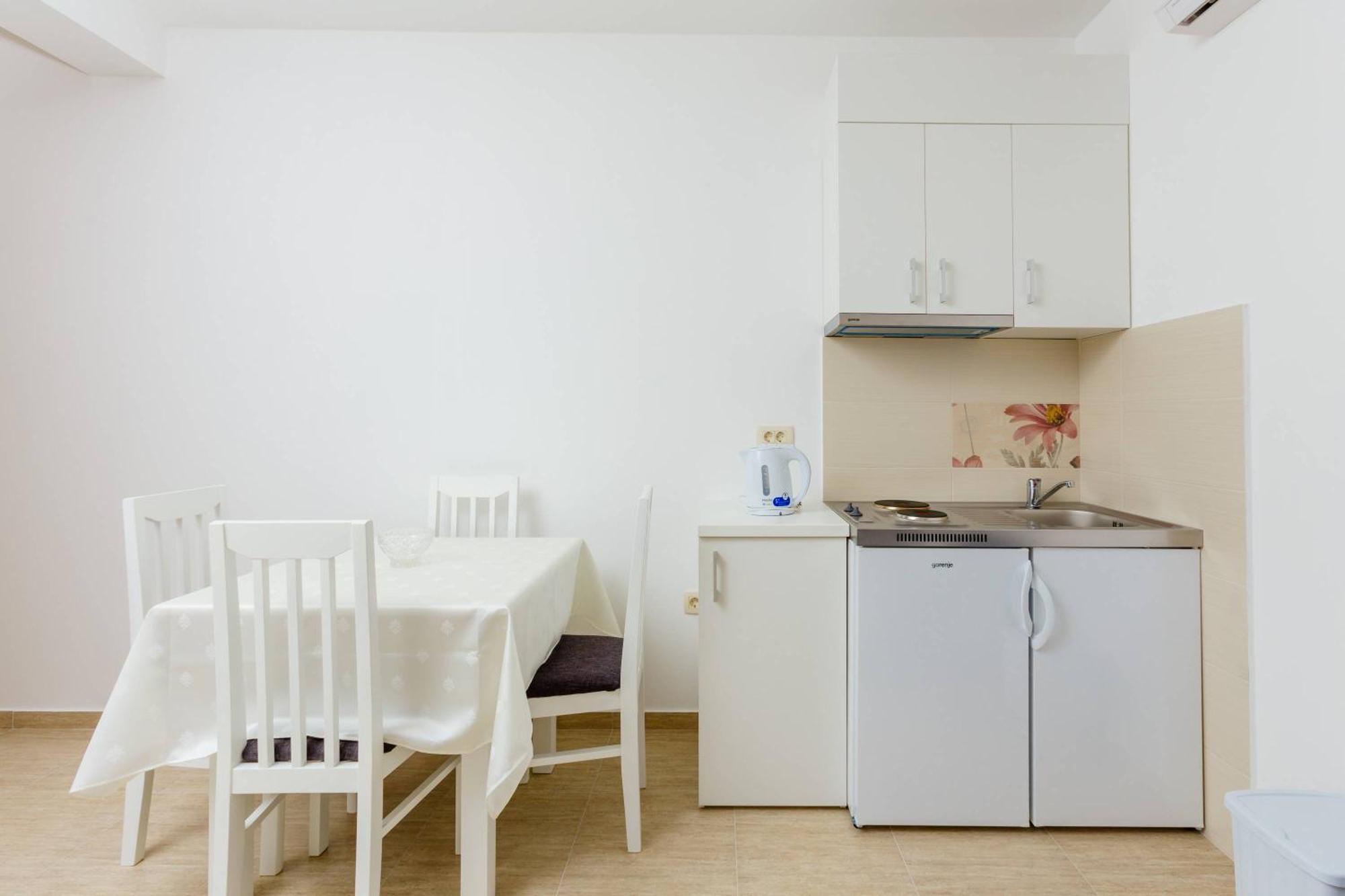 Apartments Jovan Sveti Stefan Zimmer foto